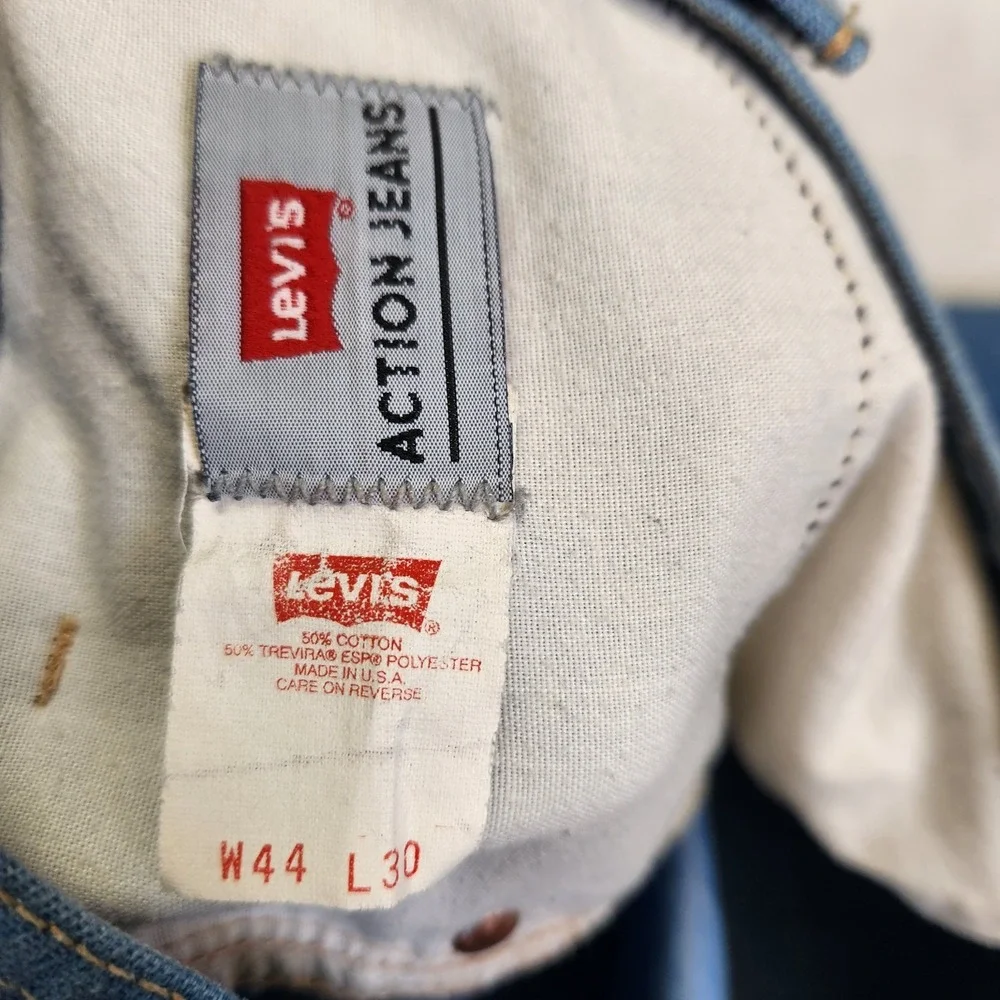 Vtg Levi's Action Jeans 44x30 Made in‎ USA Light Wash Denim Western Work 80s 90s